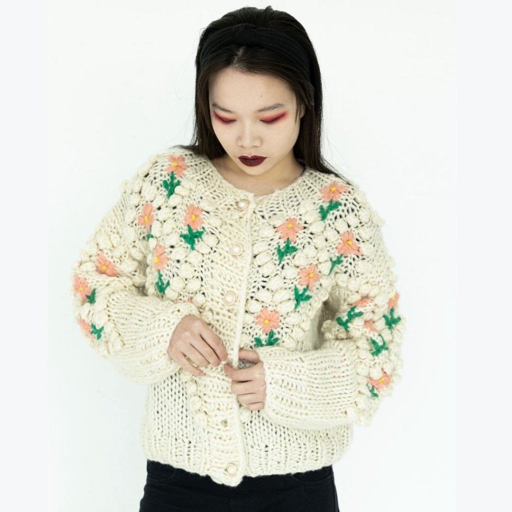 VINTAGE Hand Knit Floral Chunky Puff Sleeve Cardigan